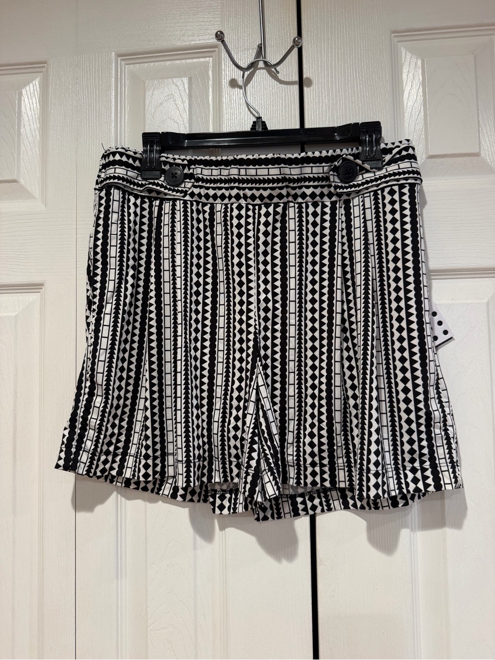 Robert Louis Black & White Geometric Bermuda Shorts